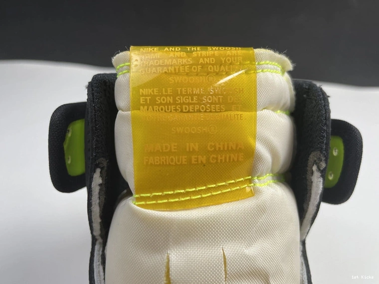 Gold”  1  “University  Air Jordan High OG 555088-118 0511
